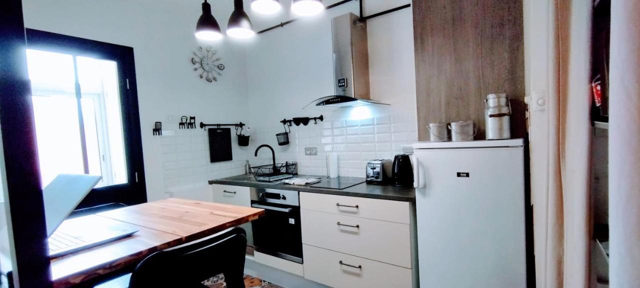L'Echappee Belle Parking Apartment อาวีญง ภายนอก รูปภาพ
