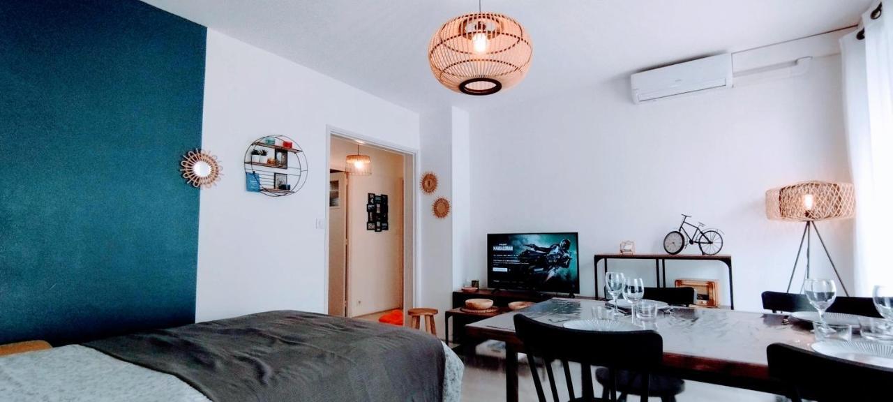 L'Echappee Belle Parking Apartment อาวีญง ภายนอก รูปภาพ